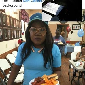 Meet your Posher, Dani